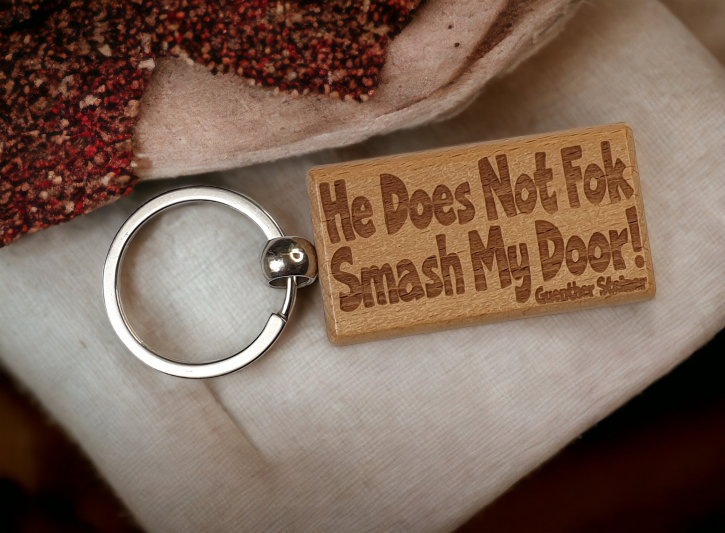 Guenther Steiner Keyring Gift He Does Not Fok Smash My Door Engraved Wooden Key Fob Fun Novelty Nice F1 Present