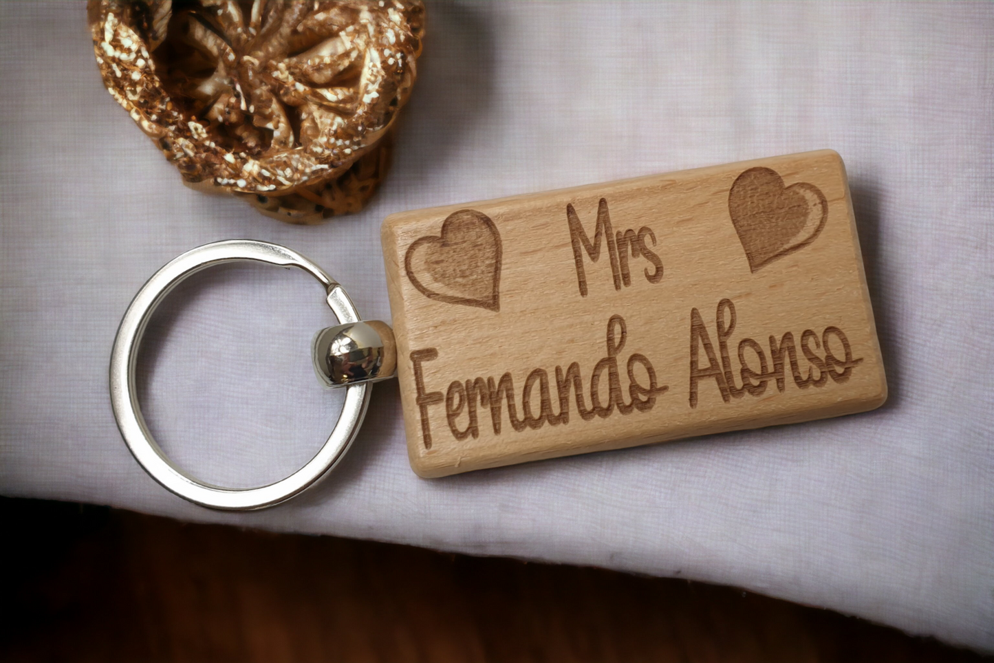 Mrs Fernando Alonso Keyring Gift - Engraved Wooden Formula One F1 Team Driver Fan Fun Cute Novelty Present