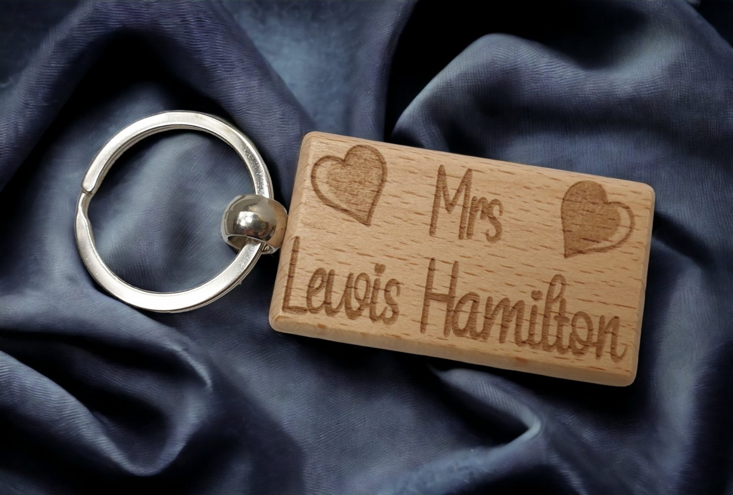 Mrs Lewis Hamilton Keyring Gift - Engraved Wooden Formula One F1 Team Driver Fan Fun Cute Novelty Present