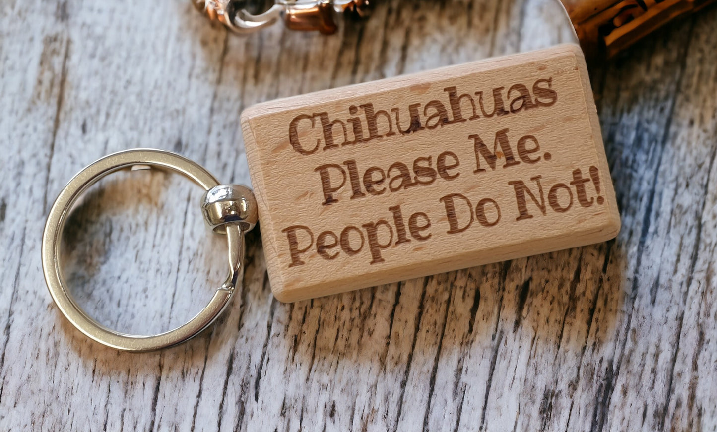 Chihuahua Keyring Gift - * Please Me People Do Not - Nice Cute Engraved Wooden Key Fob Novelty Dog Owner Present