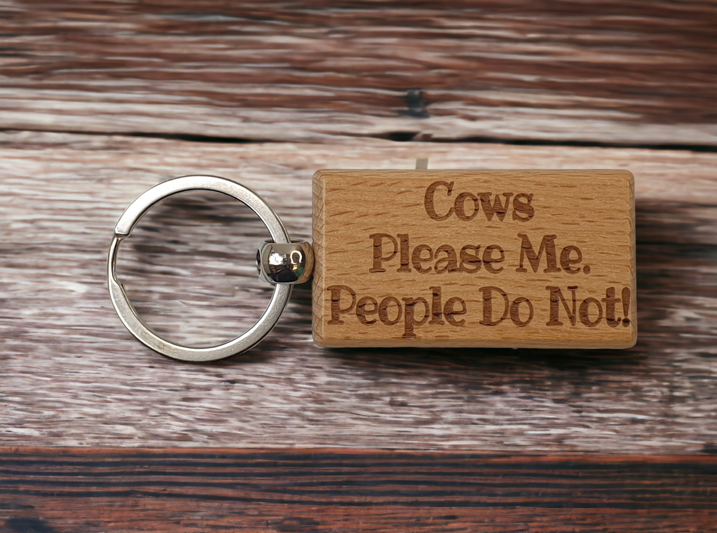 Cow Keyring Gift - Cows Please Me People Do Not - Engraved Wooden Keyring Novelty Nice Custom Gift