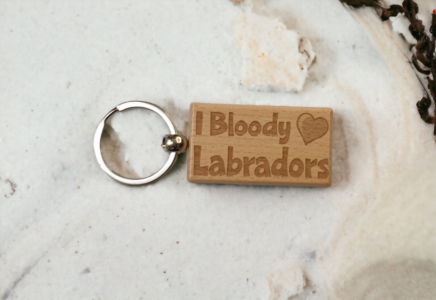 Labrador Keyring Gift - I Bloody Love Heart - Cute Engraved Wooden Key Fob Fun Novelty Nice Custom Present